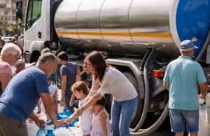 Emergenza idrica nei rioni collinari, attivato servizio autobotti per i residenti Emergenza idrica nei rioni collinari, attivato servizio autobotti per i residenti