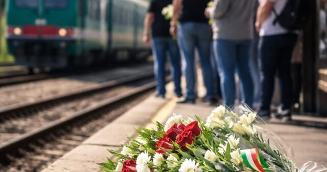 Salerno ricorda le vittime del rogo del treno Piacenza-Salerno
