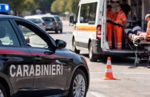 Eboli, due feriti in uno scontro tra auto in via Casarsa Eboli, due feriti in uno scontro tra auto in via Casarsa