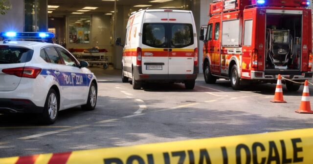 Sospensione delle degenze ordinarie in Oncologia al DEA Vallo-Agropoli: i sindaci chiedono un intervento immediato Sospensione delle degenze ordinarie in Oncologia al DEA Vallo-Agropoli: i sindaci chiedono un intervento immediato