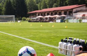 Gaetano Vastola visita il ritiro della Salernitana a Cascia e parla delle ambizioni della squadra Gaetano Vastola visita il ritiro della Salernitana a Cascia e parla delle ambizioni della squadra