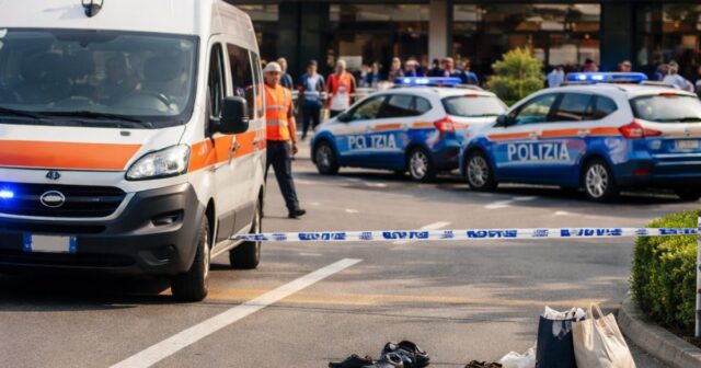 Incidente all'Autogrill Campagna Nord: investita un'anziana di 85 anni Incidente all'Autogrill Campagna Nord: investita un'anziana di 85 anni