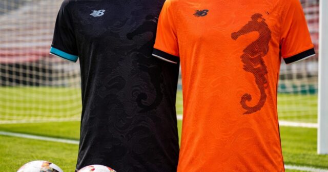 La Salernitana presenta le nuove maglie dei portieri in nero e arancione La Salernitana presenta le nuove maglie dei portieri in nero e arancione