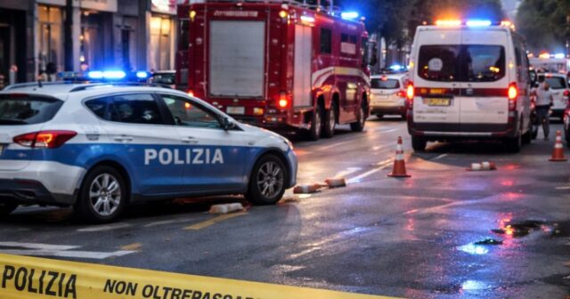 Rapine in serie a Salerno: un uomo armato colpisce farmacia e supermercato Rapine in serie a Salerno: un uomo armato colpisce farmacia e supermercato
