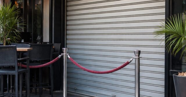 Sospensione delle licenze di due locali per motivi di sicurezza a Campagna e Battipaglia