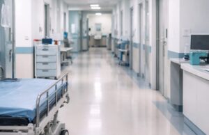 Un ragazzo di 15 anni costretto a girare cinque ospedali per una frattura al braccio Un ragazzo di 15 anni costretto a girare cinque ospedali per una frattura al braccio