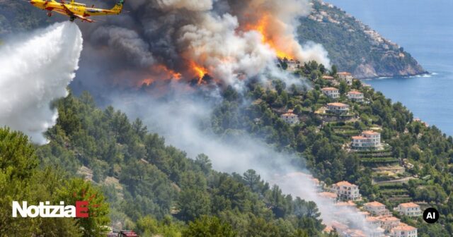 Incendi in Costiera Amalfitana: emergenza tra Tramonti e Maiori Incendi in Costiera Amalfitana: emergenza tra Tramonti e Maiori