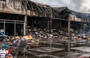 Incendio di grandi proporzioni all’Iper Bazar di Eboli Incendio di grandi proporzioni all'Iper Bazar di Eboli