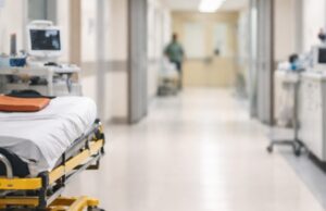 Incidente tra un’auto e una bici elettrica a Eboli, un giovane ferito Incidente tra un'auto e una bici elettrica a Eboli, un giovane ferito