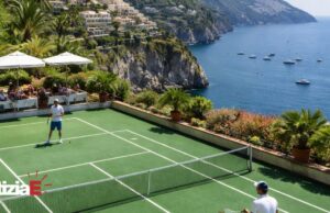Roger Federer gioca a tennis a Positano all’Hotel San Pietro Roger Federer gioca a tennis a Positano all'Hotel San Pietro