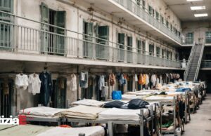 Situazione critica nella Casa Circondariale di Salerno con 572 detenuti in una struttura da 370 posti Situazione critica nella Casa Circondariale di Salerno con 572 detenuti in una struttura da 370 posti