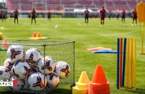 La Salernitana si prepara al derby contro la Cavese con un allenamento al Mary Rosy La Salernitana si prepara al derby contro la Cavese con un allenamento al Mary Rosy