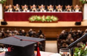 Vasco Rossi riceve il Dottorato Honoris Causa a Salerno il 7 ottobre Vasco Rossi riceve il Dottorato Honoris Causa a Salerno il 7 ottobre